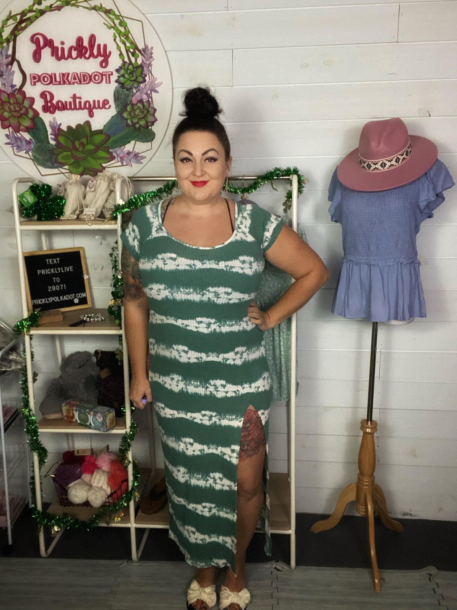 Dreaming of Waves - Maxi